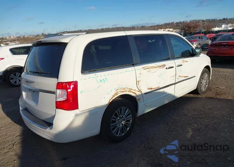 2013 Chrysler Town & Country Touring-L z USA, uszkodzony, nr VIN 2C4RC1CG6DR535228